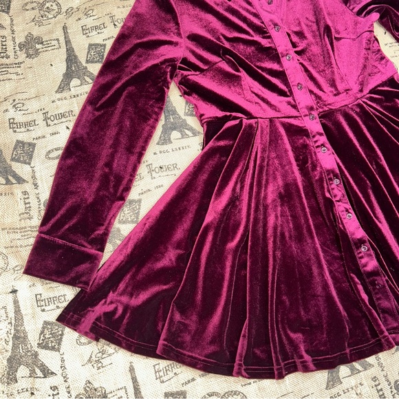 Fashion Nova NWT! Red Wine Phoebe Velvet Shirt Dress Size M - Picture 4 of 13